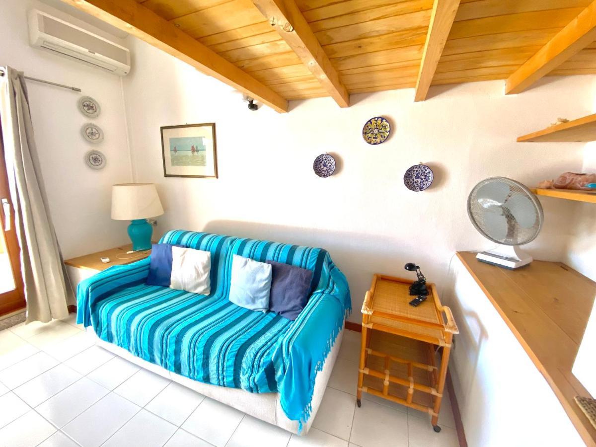 Residence Porto Coda Cavallo Сан-Теодоро Екстер'єр фото
