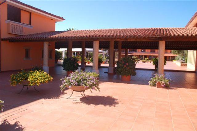 Residence Porto Coda Cavallo Сан-Теодоро Екстер'єр фото