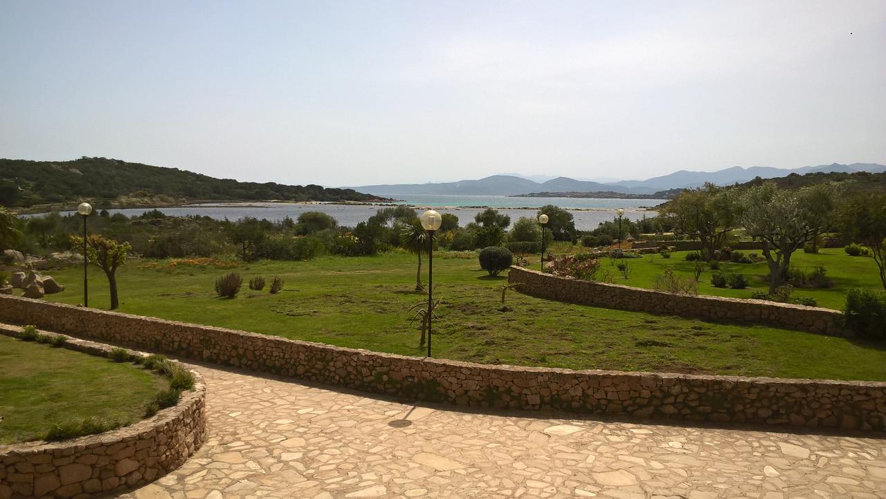 Residence Porto Coda Cavallo Сан-Теодоро Екстер'єр фото
